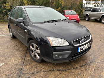 Location: Brentwood - 2006 FORD FOCUS ZETEC CLIMATE 5 Door Hatchback REG: YR56AGZ, Keys: No, MOT Expiry date: 30/01/2025, 1596 Petrol, 5 Speed Manual Petrol, Former Keepers: 6