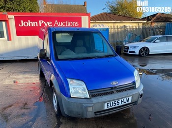Location: Hull - 2005 FORD TRAN CONNECT L 220 TD SWB Panel Van REG: EU55HJA, Keys: Yes, MOT Expiry date: 12/08/2025, 1753 Diesel, 5 Speed Manual Diesel, Former Keepers: 5