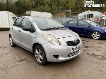 Location: Leeds - 2007 TOYOTA YARIS T2 5 Door Hatchback REG: PL07BZS, Keys: No, MOT Expiry date: 18-08-2024, 998 Petrol, 5 Speed Manual Petrol, Former Keepers: 8