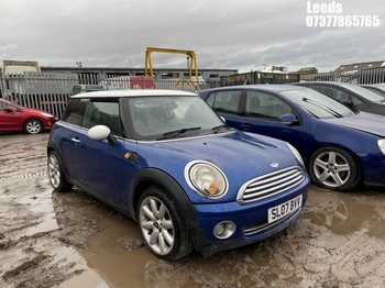 Location: Leeds - 2007 MINI COOPER 3 Door Hatchback REG: SL07BVV, Keys: No, MOT Expiry date: 06-03-2026, 1598 Petrol, 6 Speed Manual Petrol, Former Keepers: 8