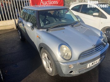 Location: Hayes - 2005 MINI MINI COOPER AUTO 3 Door Hatchback REG: LM54UDH, Keys: No, MOT Expiry date: 18/11/2025, 1598 Petrol, Variable Speed Auto Petrol, Former Keepers: 6