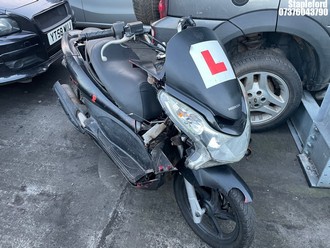 Location: Stapleford - 2012 HONDA WW 125 EX2-C Motorcycle REG: HW12DJX, Keys: No, MOT Expiry date: 14/05/2026, 124 Petrol,, Former Keepers: 5