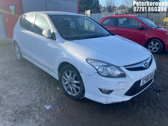 Location: Peterborough - 2011 HYUNDAI I30 COMFORT CRDI AUTO 5 Door Hatchback REG: CY61AHV, Keys: No, MOT Expiry date: 21/05/2025, 1582 Diesel, 4 Speed Auto Diesel, Former Keepers: 4