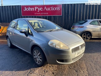 Location: Stapleford - 2006 FIAT GRANDE PUNTO DYNAMIC M-J 3 Door Hatchback REG: SN56GXK, Keys: Yes, MOT Expiry date: 19/06/2026, 1368 Petrol, 5 Speed Manual Petrol, Former Keepers: 12