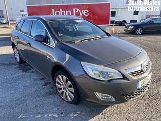 Location: South Wales - 2011 VAUXHALL ASTRA SE CDTI ECOFLEX 108 Estate REG: CE11FLZ, Keys: No, MOT Expiry date: 10/07/2025, 1686 Diesel, 6 Speed Manual Diesel, Former Keepers: 5