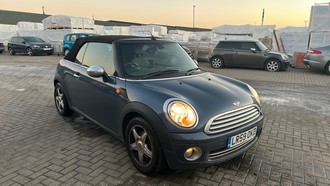 Location: Erith - 2009 Mini Cooper Auto 2 Door Convertible REG: LR59OKD, Keys: Yes, MOT Expiry date: 15/07/2026, 1598 CC Petrol, 6 Speed Automatic Petrol, Former Keepers: 1