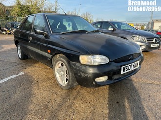 Location: Brentwood - 2000 FORD ESCORT FINESSE 5 Door Hatchback REG: W601YNW, Keys: No, MOT Expiry date: 25/05/2025, 1597 Petrol, 5 Speed Manual Petrol, Former Keepers: 4