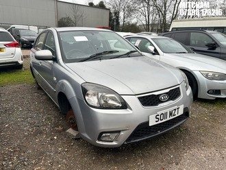 Location: Mitcham - 2011 KIA RIO 2 5 Door Hatchback REG: SO11MZT, Keys: No, MOT Expiry date: 19/03/2025, 1399 Petrol, 5 Speed Manual Petrol, Former Keepers: 5
