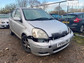 Location: Mitcham - 2004 TOYOTA YARIS T SPIRIT 5 Door Hatchback REG: FE54CKK, Keys: No, MOT Expiry date: 24/09/2026, 998 Petrol, 5 Speed Manual Petrol, Former Keepers: 10