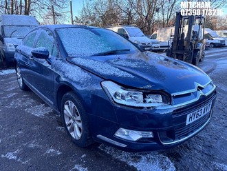 Location: Mitcham - 2013 CITROEN C5 VTR+ AIRDREAM E-HDI S- 4 Door Saloon REG: HY63AVT, Keys: No, MOT Expiry date: 18/09/2025, 1560 Diesel, 6 Speed Semi Auto Diesel, Former Keepers: 3