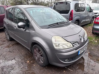 Location: Mitcham - 2011 RENAULT GRD MODUS DYNAMIQUE VVT A 5 Door Hatchback REG: EF61WZW, Keys: No, MOT Expiry date: 12/02/2026, 1598 Petrol, 4 Speed Auto Petrol, Former Keepers: 3