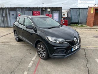 Location: Brentwood - 2019 RENAULT KADJAR ICONIC TCE 5 Door Hatchback REG: EF19VWH, Keys: No, MOT Expiry date: 07/04/2026, 1330 Petrol, 6 Speed Manual Petrol, Former Keepers: 1