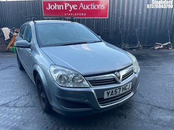 Location: Stapleford - 2007 VAUXHALL ASTRA CLUB 5 Door Hatchback REG: YA57HCJ, Keys: Yes, MOT Expiry date: 11/09/2025, 1598 Petrol, 5 Speed Manual Petrol, Former Keepers: 5