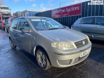 Location: Stapleford - 2004 FIAT PUNTO ACTIVE 8V 3 Door Hatchback REG: LW04LSZ, Keys: Yes, MOT Expiry date: 03/06/2026, 1242 Petrol, 5 Speed Manual Petrol, Former Keepers: 5