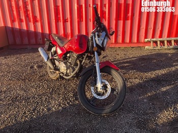 Location: Edinburgh - 2015 ZONTES ZT 125-5A MONSTER Motorcycle REG: SB15YRX, Keys: No, MOT Expiry date: 03/09/2026, 125 Petrol,, Former Keepers: 1