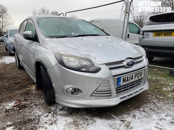 Location: Mitcham - 2014 FORD FOCUS ZETEC NAVIGATOR TUR 5 Door Hatchback REG: MA14PDV, Keys: No, MOT Expiry date: 26/02/2026, 998 Petrol, 6 Speed Manual Petrol, Former Keepers: 8