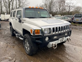 Location: Mitcham - 2009 HUMMER H3 MPV REG: LJ58XAW, Keys: No, MOT Expiry date: 01/10/2025, 5300 Petrol, Automatic, Former Keepers: 1