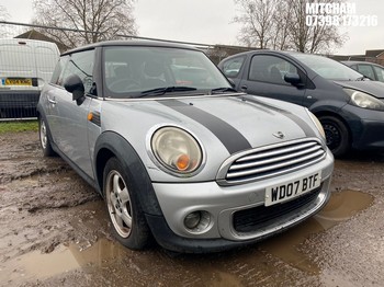 Location: Mitcham - 2007 MINI COOPER 3 Door Hatchback REG: WD07BTF, Keys: No, MOT Expiry date: 05/05/2026, 1598 Petrol, 6 Speed Manual Petrol, Former Keepers: 8