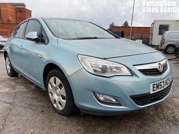 Location: Nottingham - 2011 VAUXHALL ASTRA EXCLUSIV 113 5 Door Hatchback REG: EM53MZS, Keys: No, MOT Expiry date: 15/07/2025, 1598 Petrol, 5 Speed Manual Petrol, Former Keepers: 6