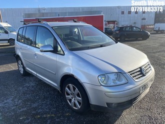 Location: South Wales - 2004 VOLKSWAGEN TOURAN SPORT TDI MPV REG: YD04TUV, Keys: No, MOT Expiry date: 13/11/2025, 1968 Diesel, 6 Speed Manual Diesel, Former Keepers: 6