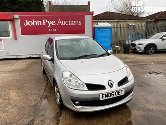 Location: Hull - 2006 RENAULT CLIO PRIVILEGE 5 Door Hatchback REG: FM06OET, Keys: No, MOT Expiry date: 18/09/2025, 1390 Petrol, 5 Speed Manual Petrol, Former Keepers: 3