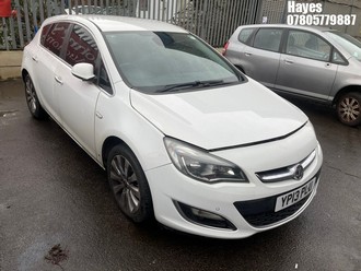 Location: HAYES / HEATHROW - 2013 VAUXHALL ASTRA ELITE AUTO 5 Door Hatchback REG: YP13PLU, 1598cc Petrol, 6 Speed Auto Petrol, Former Keepers: 4, Keys: No, MOT: Expiry date28/09/2026
