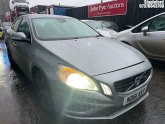 Location: Stapleford - 2012 VOLVO S60 R-DESIGN D3 AUTO 4 Door Saloon REG: ND61XXT, Keys: Yes, MOT Expiry date: 09/02/2026, 1984 Diesel, 6 Speed Auto Diesel, Former Keepers: 6