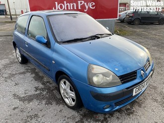 Location: South Wales - 2004 RENAULT CLIO DYNAMIQUE DCI 65 3 Door Hatchback REG: GR04AKN, Keys: No, MOT Expiry date: 11-07-2019, 1461 Diesel, 5 Speed Manual Diesel, Former Keepers: 7