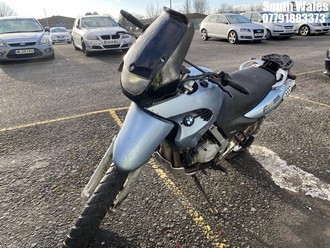 Location: South Wales - 2000 BMW F650GS Motorcycle REG: W32XEE, Keys: No, MOT Expiry date: 18/05/2018, 650 Petrol, 5 speed manual, Former Keepers: 6