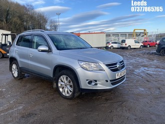 Location: Leeds - 2010 VOLKSWAGEN TIGUAN MATCHTDI BLUE TECH Estate REG: FL60BJK, Keys: No, MOT Expiry date: 20-05-2026, 1968 Diesel, 6 Speed Manual Diesel, Former Keepers: 4