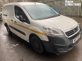 Location: Hayes - 2017 PEUGEOT PARTNER S L2 BLUE HDI Panel Van REG: MD17HZU, Keys: No, MOT Expiry date: 23/08/2025, 1560 Diesel, 5 Speed Manual Diesel, Former Keepers: 4