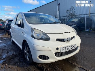 Location: Mitcham - 2011 TOYOTA AYGO GO VVT-I 5 Door Hatchback REG: FT60SHX, Keys: No, MOT Expiry date: 02/05/2025, 998 Petrol, 5 Speed Manual Petrol, Former Keepers: 9