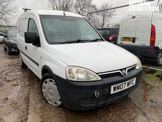 Location: Mitcham - 2007 VAUXHALL COMBO 2000 CDTI Car Derived Van REG: WM07WFC, Keys: No, MOT Expiry date: 20/11/2025, 1248 Diesel, 5 Speed Manual Diesel, Former Keepers: 5