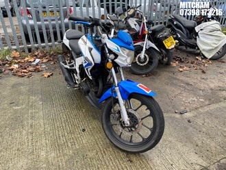 Location: Mitcham - 2016 LEXMOTO VENOM 125 SK 125-22 Motorcycle REG: LG16CVE, Keys: No, MOT Expiry date: 14/03/2026, 124 Petrol, MANUAL, Former Keepers: 9