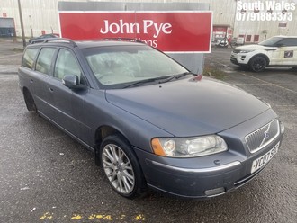 Location: South Wales - 2007 VOLVO V70 LUX SE D5 A Estate REG: VC07SRC, Keys: No, MOT Expiry date: 27/01/2025, 2401 Diesel, 6 Speed Auto Diesel, Former Keepers: 5