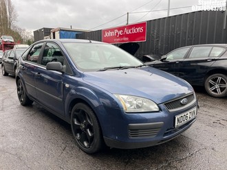 Location: Stapleford - 2006 FORD FOCUS LX 5 Door Hatchback REG: ND06ZVN, Keys: Yes, MOT Expiry date: 26/01/2026, 1596 Petrol, 5 Speed Manual Petrol, Former Keepers: 9