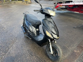 Location: Stapleford - 2016 LONGJIA LJ 50 QT-3L ECHO 50 Moped REG: BF16BJU, Keys: Yes, MOT Expiry date: 30/06/2026, 49 Petrol,, Former Keepers: 2