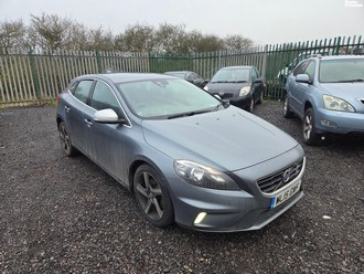 Location: Bicester - 2015 Volvo V40 R-design T2 5 Door Hatchback REG: WL15GWF, Keys: Yes, MOT Expiry date: 09/01/2026, 1969 CC Petrol, 6 Speed Manual Petrol, Former Keepers: 1