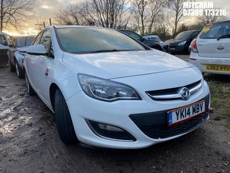 Location: Mitcham - 2014 VAUXHALL ASTRA SRI CDTI ECOFLEX S/ 5 Door Hatchback REG: YK14MBV, Keys: No, MOT Expiry date: 22/10/2025, 1686 Diesel, 6 Speed Manual Diesel, Former Keepers: 13
