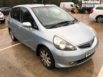 Location: Brentwood - 2005 HONDA JAZZ SE 5 Door Hatchback REG: MH05EWT, Keys: No, MOT Expiry date: 30/08/2025, 1339 Petrol, 5 Speed Manual Petrol, Former Keepers: 5