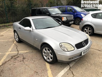 Location: Brentwood - 1999 MERCEDES SLK 230 KOMPRESSOR AUTO Convertible REG: V649DFP, Keys: No, MOT Expiry date: 09/01/2027, 2299 Petrol, 5 Speed Auto Petrol, Former Keepers: 7