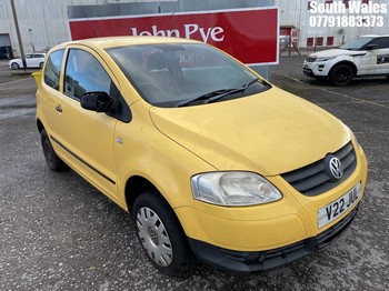Location: South Wales - 2008 VOLKSWAGEN URBAN FOX 55 3 Door Hatchback REG: V22JUL, Keys: No, MOT Expiry date: 29/03/2023, 1198 Petrol, 5 Speed Manual Petrol, Former Keepers: 1
