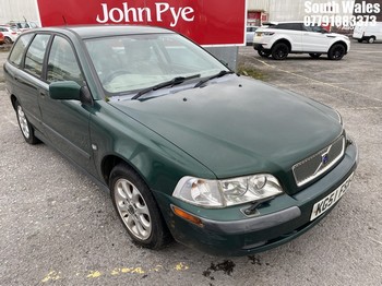 Location: South Wales - 2001 VOLVO V40 S Estate REG: KG51FSX, Keys: No, MOT Expiry date: 26/01/2026, 1783 Petrol, 5 Speed Manual Petrol, Former Keepers: 5