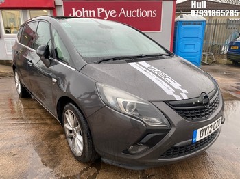 Location: Hull - 2012 VAUXHALL ZAFIRA TOURER ELITE CDTI MPV REG: OY12CZO, Keys: No, MOT Expiry date: 03/01/2026, 1956 Diesel, 6 Speed Manual Diesel, Former Keepers: 9