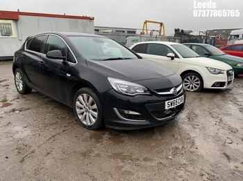 Location: Leeds - 2015 VAUXHALL ASTRA ELITE AUTO 5 Door Hatchback REG: SW65CVB, Keys: No, MOT Expiry date: 21-05-2026, 1598 Petrol, 6 Speed Auto Petrol, Former Keepers: 4