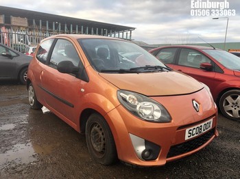 Location: Edinburgh - 2008 RENAULT TWINGO EXTREME 60 3 Door Hatchback REG: SC08OOX, Keys: No, MOT Expiry date: 10/02/2021, 1149 Petrol, 5 Speed Manual Petrol, Former Keepers: 5