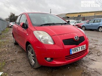 Location: Mitcham - 2007 TOYOTA YARIS TR 5 Door Hatchback REG: YR57XOJ, Keys: No, MOT Expiry date: 31/10/2025, 1296 Petrol, 5 Speed Manual Petrol, Former Keepers: 9