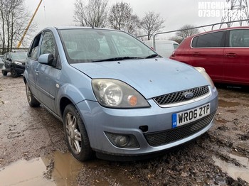 Location: Mitcham - 2006 FORD FIESTA GHIA 5 Door Hatchback REG: WR06ZTP, Keys: No, MOT Expiry date: 15/05/2026, 1388 Petrol, 5 Speed Manual Petrol, Former Keepers: 5