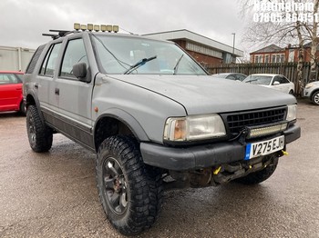 Location: Nottingham - 1998 OPEL FRONTERA 2-2 5 Door Hatchback REG: V275EJH, Keys: No, MOT Expiry date: 15/11/2025, 2198 Petrol, Manual, Former Keepers: 8