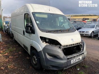 Location: Mitcham - 2017 PEUGEOT BOXER 335 PRO L3H2 BLUE H Panel Van REG: CJ17KNL, Keys: No, MOT Expiry date: 26/02/2026, 1997 Diesel, 6 Speed Manual Diesel, Former Keepers: 4